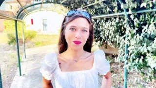 Lolita, 25 years old, from Bordeaux